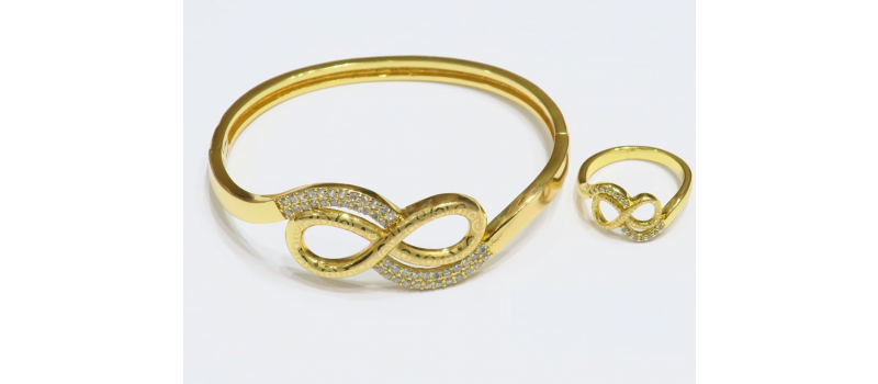 18 K gold plated bangles with ring